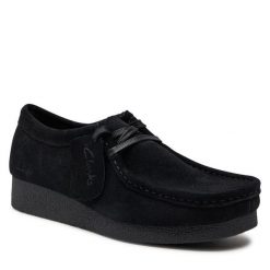 Półbuty Clarks. Czarne półbuty damskie Clarks, bez wzorów, bez obcasa, na płaskiej podeszwie, bez zapięcia. Za 349.99 zł.