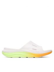 Hoka Klapki ORA Recovery Slide 3 1135061 Biały. Białe klapki damskie HOKA, bez wzorów, z syntetyku, sportowe, bez obcasa. Za 299.99 zł.