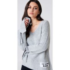 Rut&Circle Sweter dzianinowy Winnie - Grey. Szare swetry damskie Rut&Circle, z dzianiny. Za 121.95 zł.
