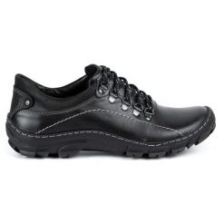 KOMODO Buty trekkingowe męskie skóra 700 czarne. Czarne trekkingi męskie na jesień. Za 367.89 zł.
