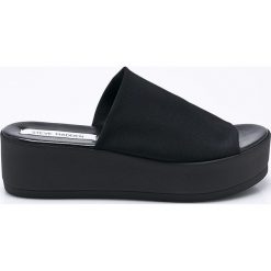 Steve Madden - Klapki Slinky. Klapki damskie marki Steve Madden. W wyprzedaży za 219.90 zł.