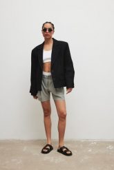 Marynarka o prostym kroju w kolorze TOTALLY BLACK - RICHMOND. Czarne żakiety damskie Marsala, m, bez wzorów, z bawełny, eleganckie. Za 599.90 zł.