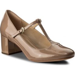 Półbuty CLARKS - Orabella Fern 261309204 Nude Patent. Półbuty damskie marki Clarks. W wyprzedaży za 269.00 zł.