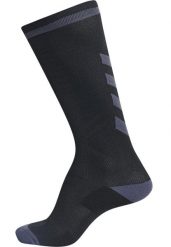 Skarpetki Hummel elite indoor high. Czarne skarpety męskie Hummel, bez wzorów, z bawełny. Za 90.50 zł.