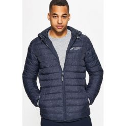 Pikowana kurtka z ociepleniem - Granatowy. Niebieskie kurtki damskie Cropp. W wyprzedaży za 39.99 zł.