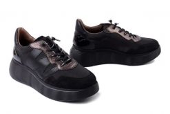 WONDERS A-3631 Trend I negro, półbuty damskie. Czarne półbuty damskie Wonders, bez wzorów, z gumy, bez obcasa, bez zapięcia. Za 699.90 zł.