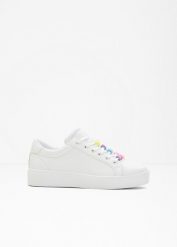 Sneakersy z perełkami. Białe obuwie sportowe damskie bonprix, bez wzorów. Za 109.99 zł.