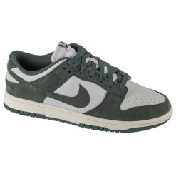Buty Nike Dunk Low W HJ7673-002 zielone. Zielone obuwie sportowe damskie bez wzorów, z gumy. Za 679.96 zł.