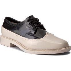 Oxfordy MELISSA - Classic Brogue Ad 32182 Black/beige 51496. Brązowe półbuty damskie Melissa, z tworzywa sztucznego. W wyprzedaży za 259.00 zł.