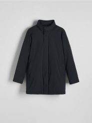 Płaszcz z wodoodpornej tkaniny - granatowy. Niebieskie płaszcze męskie Reserved, l, bez wzorów, z tkaniny, bez kaptura. W wyprzedaży za 129.99 zł.