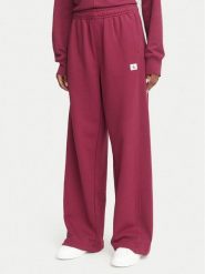 Calvin Klein Jeans Spodnie dresowe LV047C249G Czerwony ciemny Regular Fit. Czerwone jeansy damskie Calvin Klein Jeans. Za 369.99 zł.