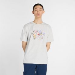 Koszulka męska New Balance MT53905AHH – szara. Szare koszulki sportowe męskie New Balance, m, z aplikacjami, z dresówki, bez kołnierzyka, bez ramiączek. Za 169.99 zł.