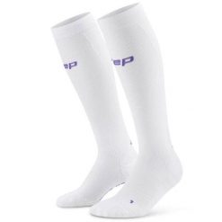 Damskie długie skarpety kompresyjne sportowe Core Ultralight CEP. Białe skarpety damskie CEP, bez wzorów, z elastanu. Za 199.00 zł.