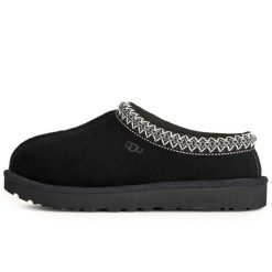 Kapcie Ugg Australian W Tasman Ii Damskie. Czarne kapcie damskie UGG, bez wzorów, z gumy. Za 691.99 zł.