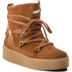 Botki TOMMY HILFIGER - Cozy Warmlined Suede FW0FW03437 Cognac 606. Kozaki damskie marki Tommy Hilfiger. W wyprzedaży za 369.00 zł.