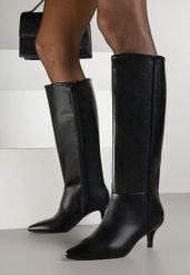 Czarne Eleganckie Kozaki na Kaczuszce z Noskiem w Szpic Alivitte. Czarne kozaki damskie Born2be, bez obcasa, na obcasie. Za 149.99 zł.