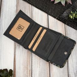 Paolo Peruzzi Portfel damski skórzany mały T-11-G i listonoszka damska na ramię T-63-G zestaw prezentowy dla niej ZUP-109-G. Portfele damskie Paolo Peruzzi, bez wzorów. Za 255.05 zł.