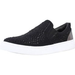 Buty LUMBERJACK SLIPON Czarny. Czarne obuwie sportowe damskie Lumberjack, bez wzorów, ze skóry, trekkingowe. Za 163.99 zł.