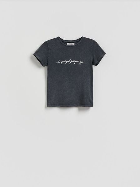 T-shirt z nadrukowanym napisem - ciemnoszary. Szare t-shirty damskie Reserved, l, bez wzorów, z bawełny, bez kołnierzyka. W wyprzedaży za 29.99 zł.