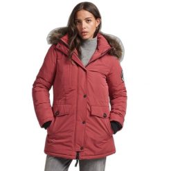 Parka damska Superdry Ashley Everest. Czerwone parki damskie Superdry., na zimę, bez wzorów, bez kaptura. Za 762.15 zł.