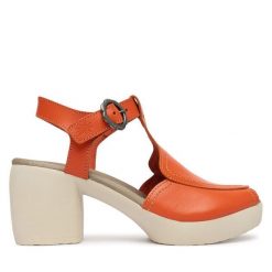 Sandały Fly London. Czerwone sandały damskie Fly London, bez wzorów, bez obcasa, na słupku, bez zapięcia. Za 589.99 zł.