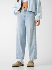 Guess Jeans Jeansy W6GA2X D0029 Niebieski Relaxed Fit. Niebieskie jeansy damskie Guess Jeans. Za 439.99 zł.