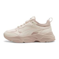 Buty Puma Cassia Sl 385279 05 różowe. Czerwone obuwie sportowe damskie bez wzorów, z syntetyku. Za 557.23 zł.