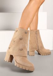 Ciemnobeżowe Botki z Ekozamszu z Cholewką Imitującą Nogawkę z Ozdobnymi Cyrkoniowymi Detalami Etanela. Brązowe botki damskie Renee, z jeansu, biznesowe, bez obcasa, na obcasie, bez zapięcia. Za 139.99 zł.