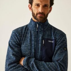 Bluza męska rozsuwana Baslinn. Niebieskie bluzy męskie Regatta, m, bez wzorów, z dzianiny, bez kaptura. W wyprzedaży za 199.99 zł.