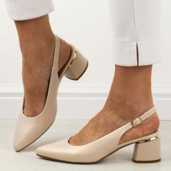 Beżowe czółenka damskie na obcasie bez pięty Sergio Leone sk175. Brązowe czółenka damskie Sergio Leone, bez wzorów, ze skóry, biznesowe, bez obcasa, na obcasie, bez zapięcia. Za 159.00 zł.