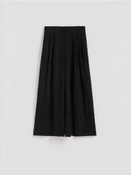 Spodnie z lyocellem - czarny. Czarne spodnie materiałowe damskie Reserved, l, bez wzorów, z lyocellu. Za 139.99 zł.