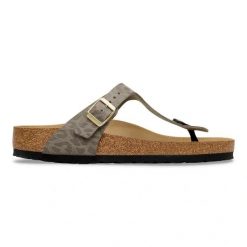 Birkenstock Gizeh SYN Leo Gray Taupe Japonki damskie. Szare klapki damskie Birkenstock, bez wzorów, ze skóry, eleganckie, bez obcasa. Za 399.99 zł.