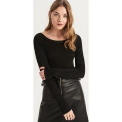 Sweter z dekoltem w kształcie łódki - Czarny. Swetry damskie marki Sinsay. Za 49.99 zł.