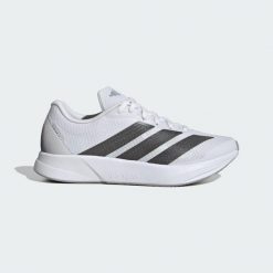 Buty Duramo RC2 Running. Białe obuwie sportowe damskie Adidas, bez wzorów, do biegania. Za 233.50 zł.
