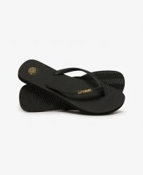 Superdry Damskie Klapki Core Essential z gumy – Black. Czarne klapki damskie Superdry., bez wzorów, klasyczne, bez obcasa. Za 107.80 zł.
