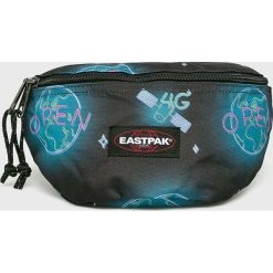 Eastpak - Nerka. Szare walizki męskie Eastpak, w paski, z materiału. W wyprzedaży za 69.90 zł.