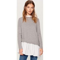 Sweter z koszulowymi wstawkami - Szary. Szare swetry damskie Mohito, z koszulowym kołnierzykiem. Za 119.99 zł.