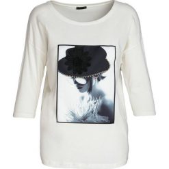 Biały T-shirt Fly In Face Of. Bluzki damskie marki Born2be. Za 39.99 zł.