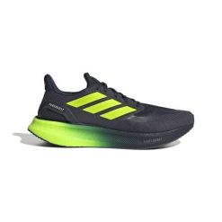 Buty do biegania adidas Pureboost 5. Zielone buty sportowe męskie Adidas, z materiału, bez zapięcia, do biegania. Za 548.05 zł.