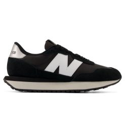 Buty damskie New Balance W23731P – czarne. Czarne obuwie sportowe damskie New Balance, bez wzorów, z gumy. Za 299.99 zł.