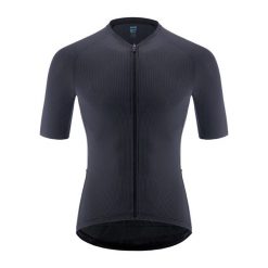 Koszulka rowerowa męska Quest Cambridge. Czarne buty sportowe męskie Quest, bez zapięcia, rowerowe. Za 229.99 zł.