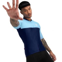 Męska koszulka rowerowa z krótkim rękawem Kolarstwo Siroko M2 Teide. Niebieskie buty sportowe męskie SIROKO, m, bez wzorów, bez kołnierzyka, bez ramiączek, rowerowe. Za 339.00 zł.