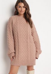 Różowy Sweter o Wydłużonym Fasonie z Modnym Splotem Ahexa. Czerwone swetry damskie Born2be, bez wzorów, ze splotem, bez kołnierzyka, bez ramiączek, długie, bez kaptura. Za 149.99 zł.