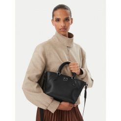 Torebka Armani Exchange. Czarne torebki do ręki damskie Armani Exchange, bez wzorów, klasyczne, bez dodatków. Za 654.99 zł.