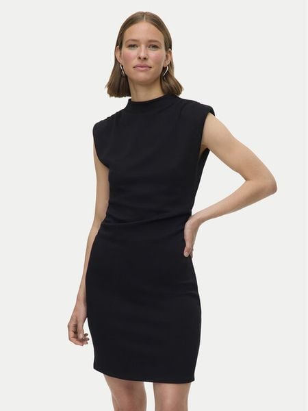 Vero Moda Sukienka codzienna Nelli 10335685 Czarny Slim Fit. Czarne sukienki damskie Vero Moda, na co dzień, s, bez wzorów, z wiskozy, bez kołnierzyka, bez ramiączek, proste. Za 119.99 zł.