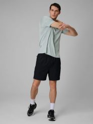 4F Spodenki treningowe szybkoschnące męskie - czarne S. Czarne krótkie spodenki sportowe męskie 4f, m, bez wzorów, ze skóry. Za 149.99 zł.