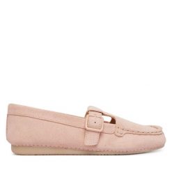 Mokasyny Clarks. Czerwone mokasyny damskie Clarks. Za 389.99 zł.