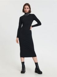 Sukienka midi - czarny. Czarne sukienki damskie Sinsay, l, bez wzorów, prążkowane, bez kołnierzyka, bez ramiączek, midi, dopasowane. Za 59.99 zł.