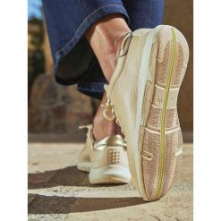 Damskie skórzane buty sportowe TBS Confort. Brązowe obuwie sportowe damskie TBS, bez wzorów. Za 513.00 zł.