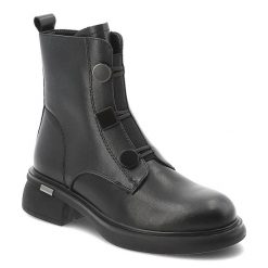 Botki damskie D&A by S.Barski o klasycznym fasonie z ozdobnymi paskami i geometrycznymi detalami na niskim stabilnym obcasie czarne, MK62-7030 Black. Czarne kozaki damskie S.BARSKI, z jeansu, bez obcasa, na obcasie. Za 229.00 zł.